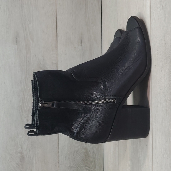 NEW Lucky Brand Kamren Ankle Leather Heels Open Toe shoes boots sandals - Picture 3 of 16